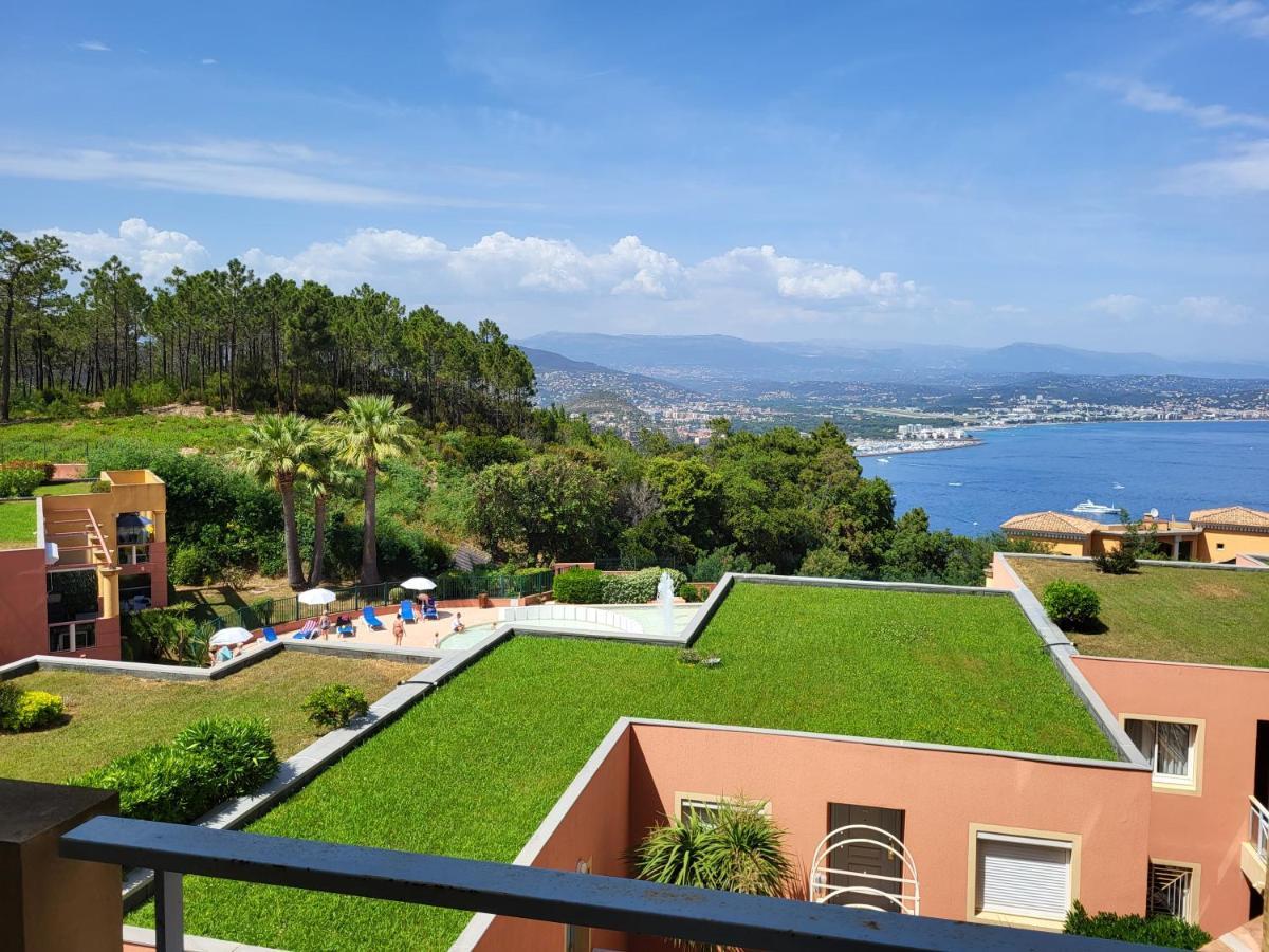 Vue Mer Et Esterel Sur La Baie De Cannes Apartman Théoule-sur-Mer Kültér fotó